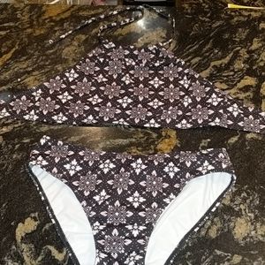 Black, light pink bikini